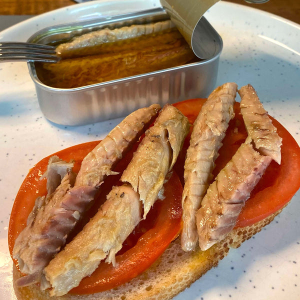 Maria Organic Spiced Mackerel Fillets in Organic EVOO on toasted bread with tomatoes