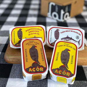 The four tins included in the Açor Box