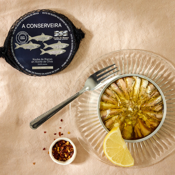 A Conserveira Tradición Xoubas de Rianxo “O Xeito” – Small Sardines in Olive Oil