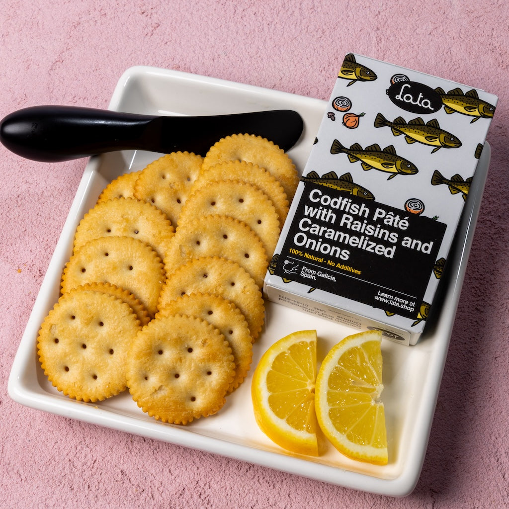 Lata Codfish Pâté with Raisins and Caramelized Onions