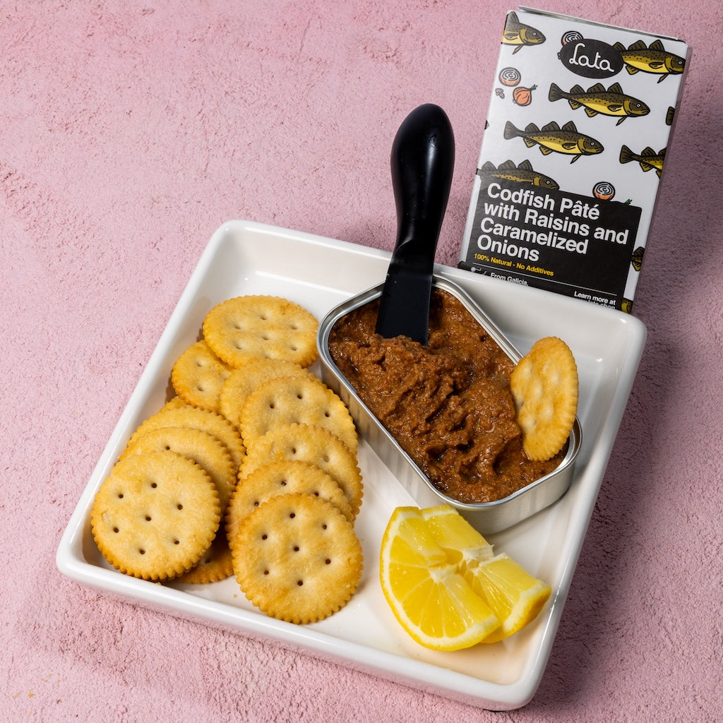 Lata Codfish Pâté with Raisins and Caramelized Onions