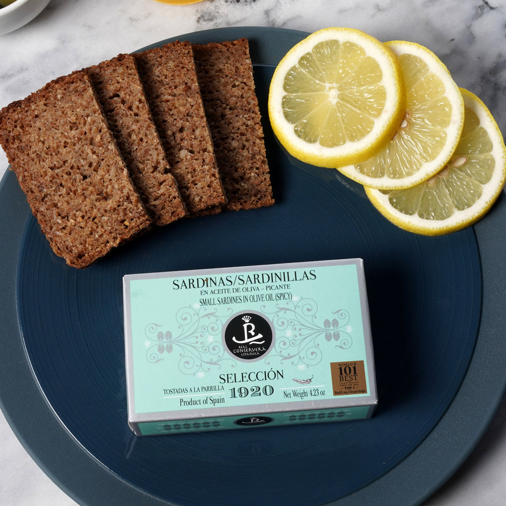 Real Conservera Española Small Sardines in Spicy Olive Oil - Selección 1920