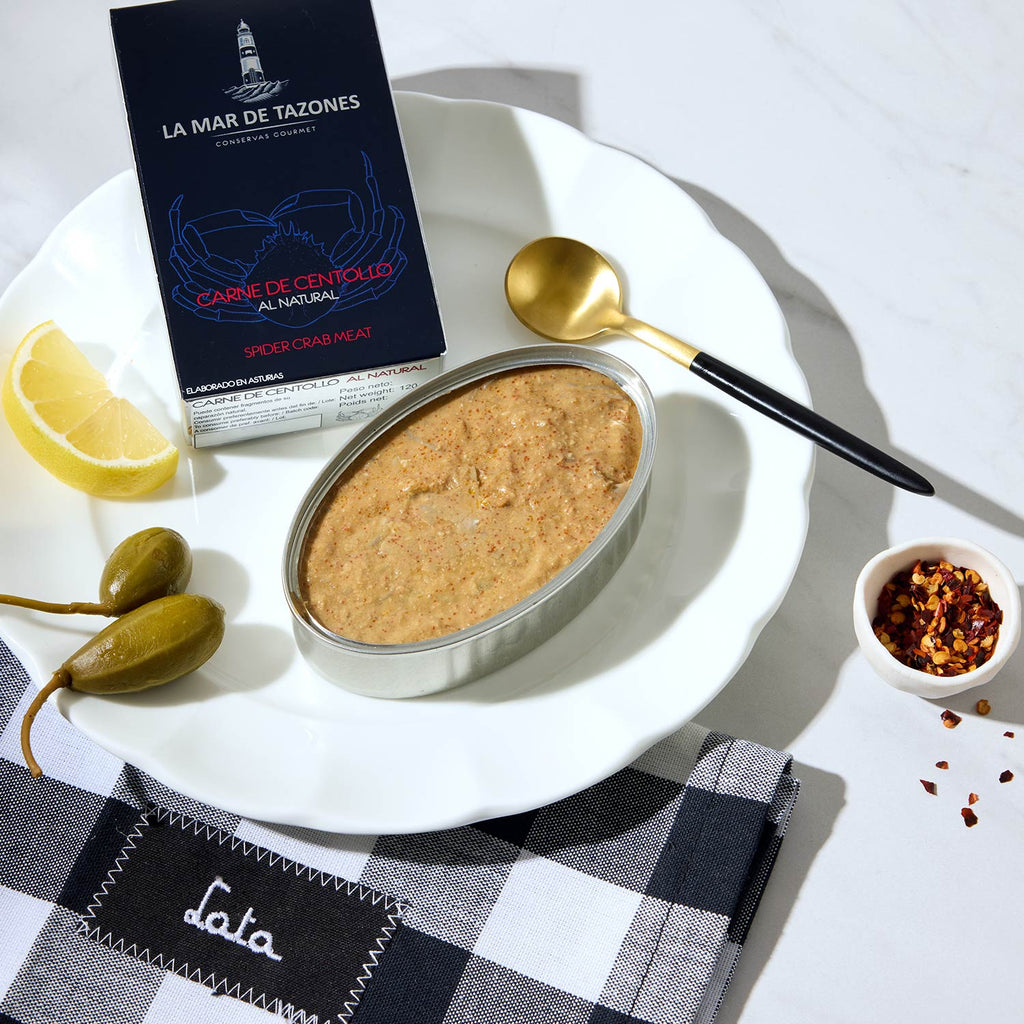 An opened tin of La Mar de Tazones Spider Crab Meat
