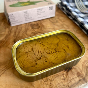 Maria Organic Tuna in Organic Extra Virgin Olive Oil in an opened tin