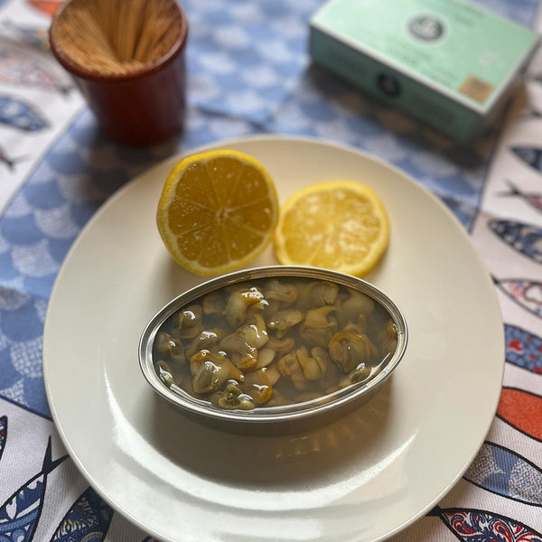 Real Conservera Española Cockles in Brine (Berberechos)- served in an opened tin