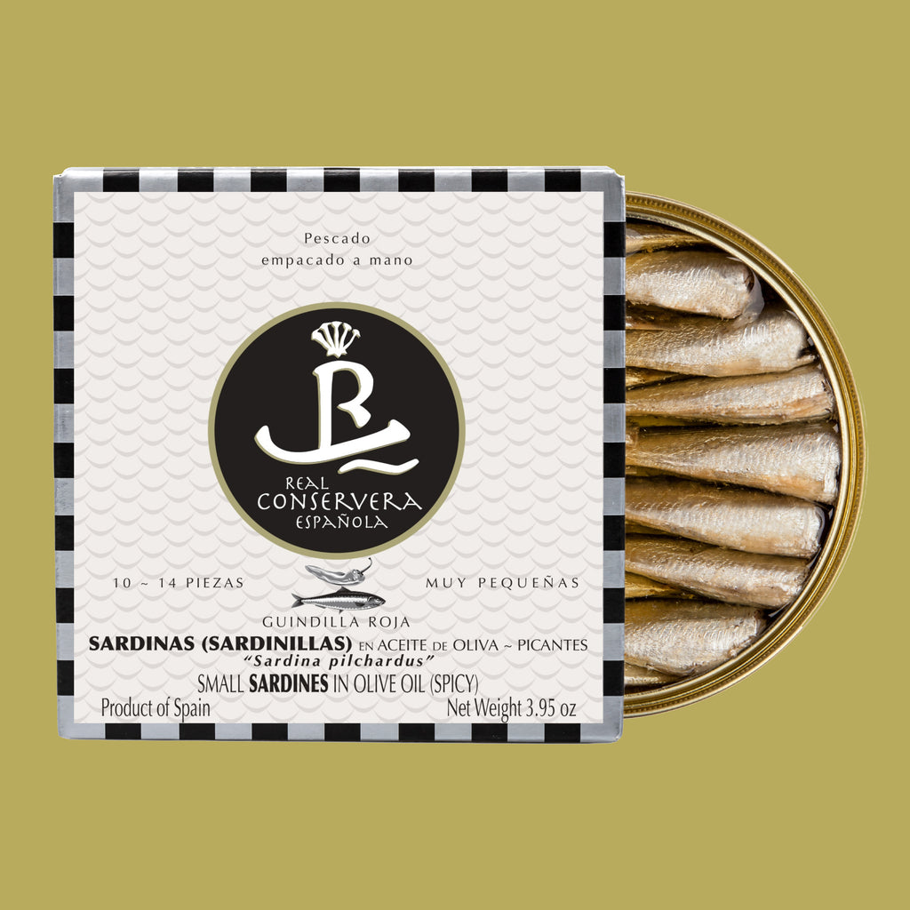 Real Conservera Española Small Sardines in Spicy Olive Oil 10/14