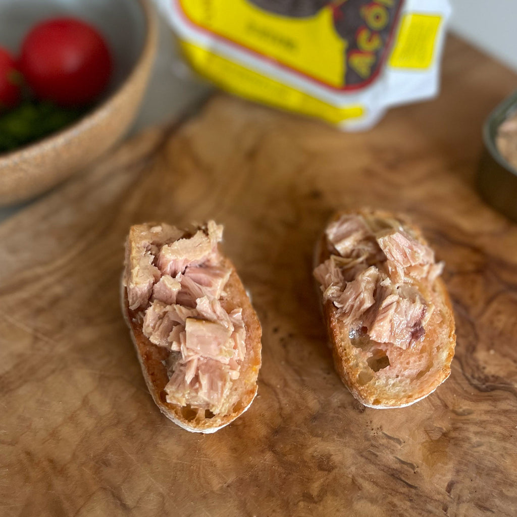 Açor Tuna in Olive Oil - served on bread