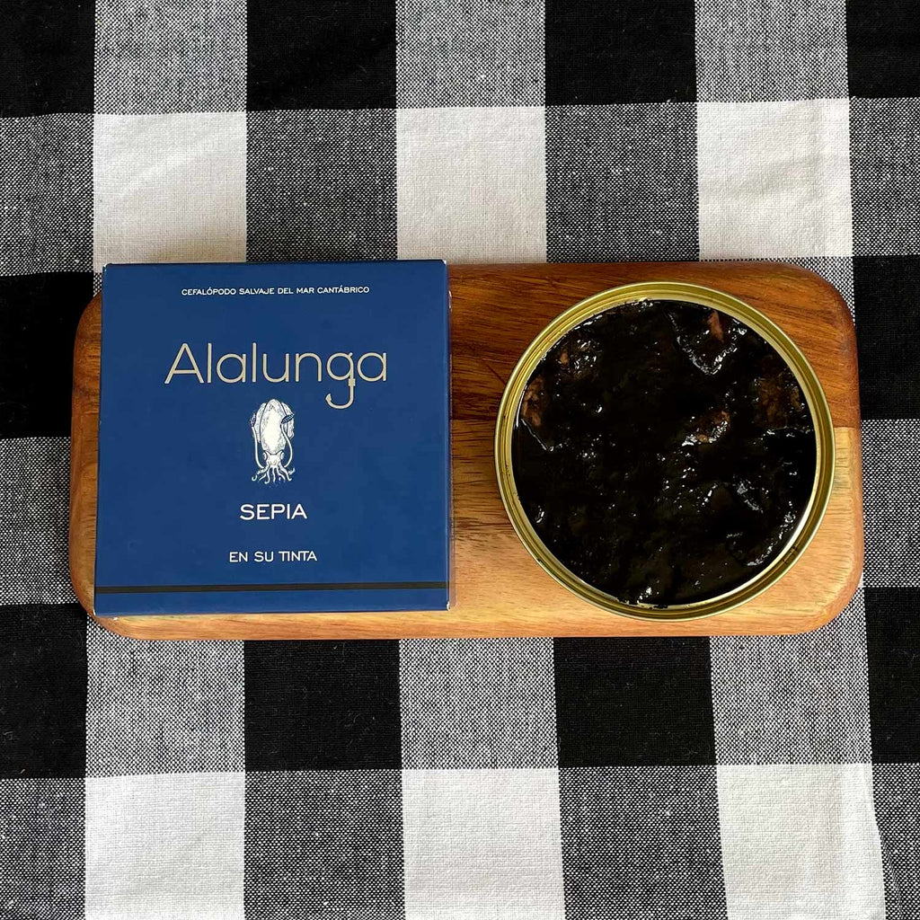 Artesanos Alalunga Cuttlefish in its own Ink - served out of the tin