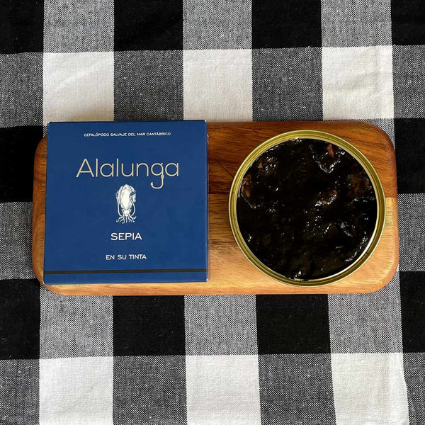 Artesanos Alalunga Cuttlefish in its own Ink - served out of the tin
