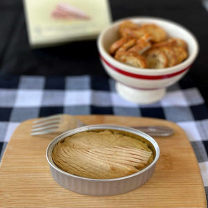 Espinaler Premium White Tuna Belly served in an open tin